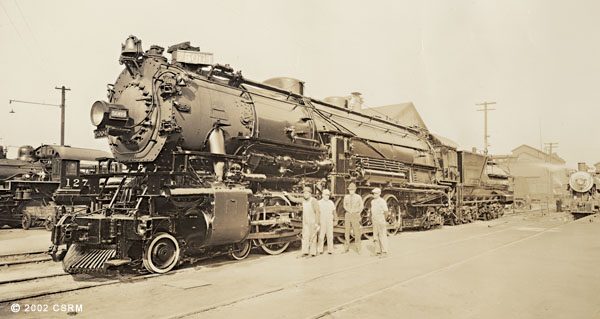 [Southern Pacific Railroad steam locomotive No. 5004 and crew]